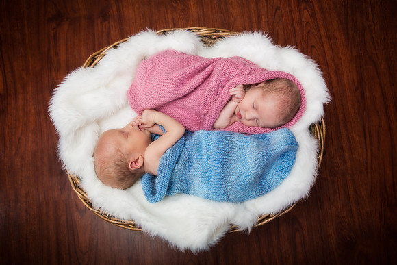 Dewar_Twins-12