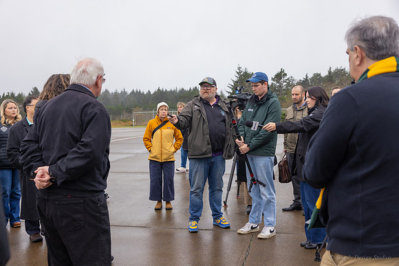 11.23.25_helo_townhall-70