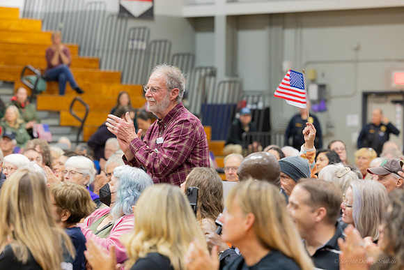 11.23.25_helo_townhall-83