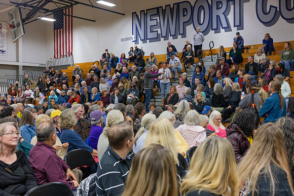 11.23.25_helo_townhall-98