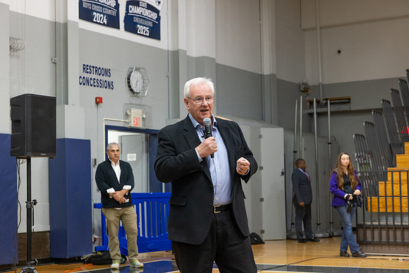 11.23.25_helo_townhall-105