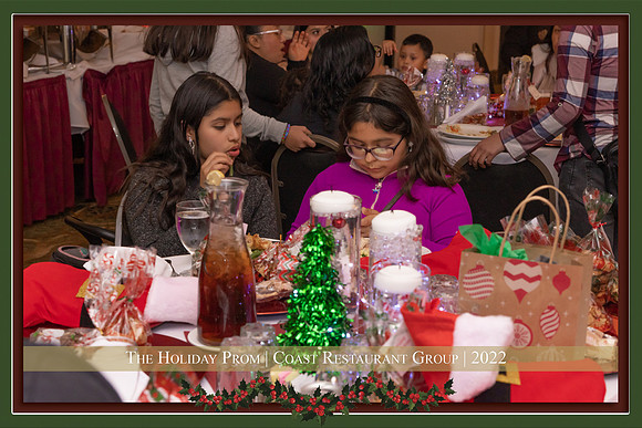 Coast_Restaurant_Group_party-47